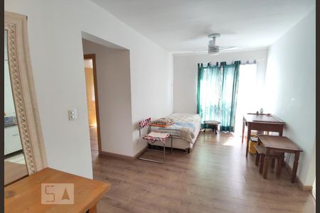 Sala de apartamento à venda com 3 quartos, 71m² em Feitoria, São Leopoldo