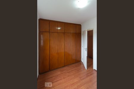 Quarto 1 de apartamento para alugar com 2 quartos, 70m² em Vila Constança, São Paulo