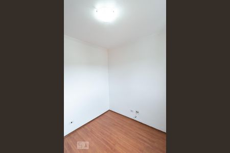 Quarto 1 de apartamento para alugar com 2 quartos, 70m² em Vila Constança, São Paulo