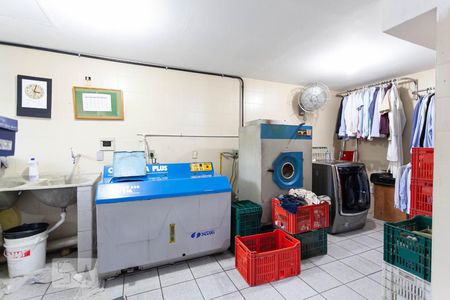 Studio à venda com 60m², 1 quarto e 1 vaga Studio à venda com 60m², 1 quarto e 1 vagaÁrea comum - lavanderia