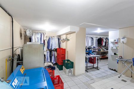 Studio à venda com 60m², 1 quarto e 1 vaga Studio à venda com 60m², 1 quarto e 1 vagaÁrea comum - lavanderia