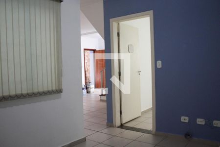 Sala de TV de casa para alugar com 4 quartos, 400m² em Vila Libanesa, São Paulo