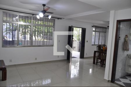 Sala de casa para alugar com 3 quartos, 304m² em Quintino Bocaiúva, Rio de Janeiro