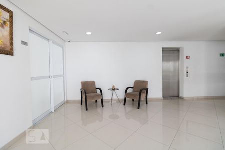 Hall de Entrada de apartamento à venda com 2 quartos, 51m² em Vila Mazzei, São Paulo