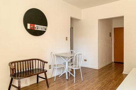 Sala de apartamento para alugar com 2 quartos, 72m² em Centro, Campinas