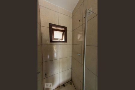 Banheiro  de casa de condomínio para alugar com 2 quartos, 46m² em Santa Tereza, Porto Alegre
