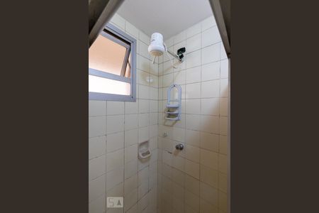 Banheiro de kitnet/studio para alugar com 1 quarto, 30m² em Botafogo, Campinas