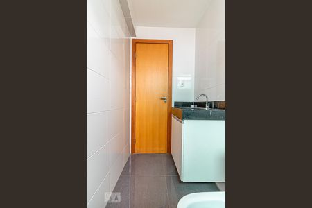 Banheiro de apartamento para alugar com 3 quartos, 98m² em Sagrada Família, Belo Horizonte