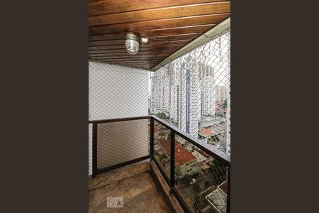 Varanda de apartamento à venda com 3 quartos, 122m² em Vila Regente Feijó, São Paulo