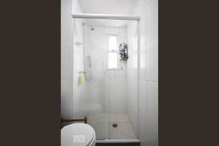 Apartamento à venda com 75m², 2 quartos e 1 vaga Apartamento à venda com 75m², 2 quartos e 1 vagaDetalhe do Banheiro Suíte