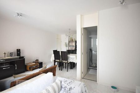 Sala de apartamento à venda com 2 quartos, 75m² em Vila Praia, São Paulo