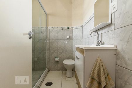 Banheiro de apartamento para alugar com 2 quartos, 50m² em Brás, São Paulo