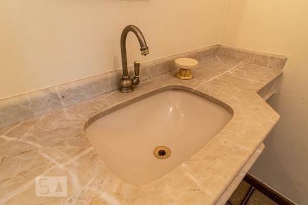Detalhe do Lavabo de casa para alugar com 3 quartos, 720m² em Alphaville, Santana de Parnaíba