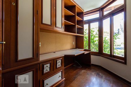 Escritório de casa para alugar com 3 quartos, 720m² em Alphaville, Santana de Parnaíba