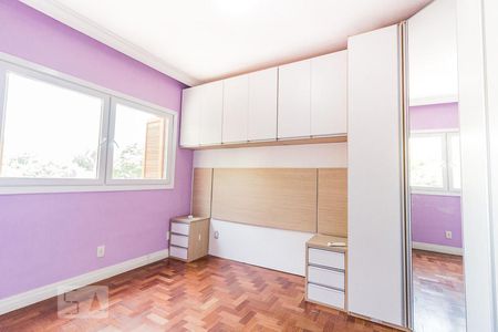 Dormitório de apartamento à venda com 2 quartos, 130m² em Partenon, Porto Alegre