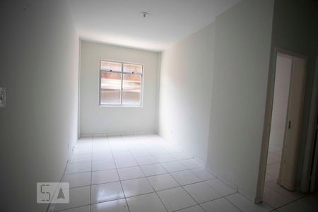 sala de apartamento para alugar com 2 quartos, 50m² em Vila Isabel, Rio de Janeiro