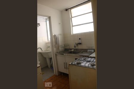 Cozinha de apartamento para alugar com 2 quartos, 57m² em Vila Buarque, São Paulo