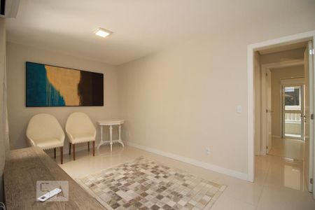 Sala de apartamento à venda com 2 quartos, 100m² em Auxiliadora, Porto Alegre