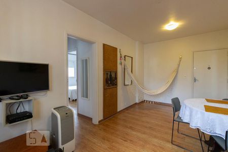 Sala de apartamento à venda com 2 quartos, 62m² em Bela Vista, São Paulo