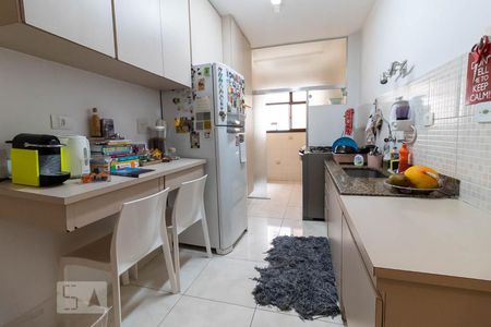 Cozinha de apartamento para alugar com 2 quartos, 80m² em Vila Nova Conceição, São Paulo