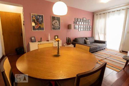 Sala de apartamento para alugar com 2 quartos, 80m² em Vila Nova Conceição, São Paulo