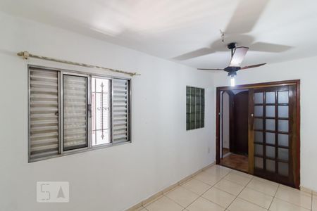 Quarto 3 de casa para alugar com 5 quartos, 200m² em Vila Ribeiro de Barros, São Paulo