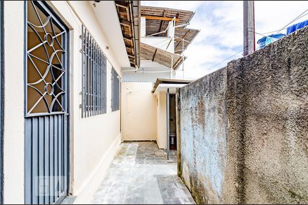 Entrada de kitnet/studio para alugar com 1 quarto, 40m² em Pompéia, Belo Horizonte