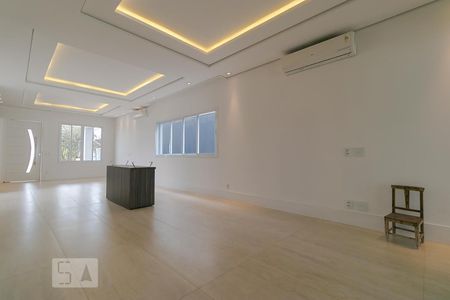 Salas de casa de condomínio à venda com 3 quartos, 472m² em Vila Hollândia, Campinas