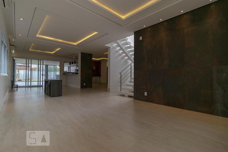 Salas de casa de condomínio à venda com 3 quartos, 472m² em Vila Hollândia, Campinas