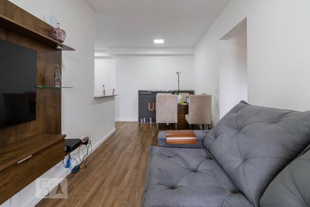 Sala de apartamento para alugar com 3 quartos, 80m² em Empresarial 18 do Forte, Barueri