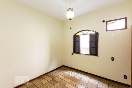 Suite de casa à venda com 4 quartos, 150m² em São Lourenço, Niterói