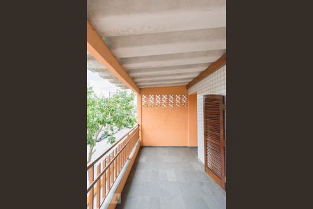 Varanda de casa à venda com 4 quartos, 230m² em Rio Pequeno, São Paulo