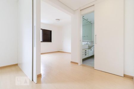 Suíte 2 de apartamento para alugar com 2 quartos, 129m² em Sumarezinho, São Paulo