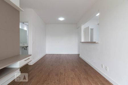 Sala de apartamento para alugar com 3 quartos, 81m² em Alphaville Empresarial, Barueri