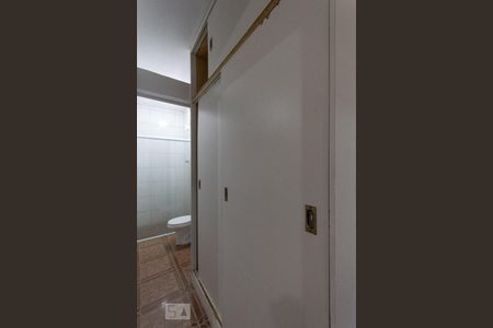 Corredor de casa para alugar com 1 quarto, 40m² em Jardim Monte Kemel, São Paulo