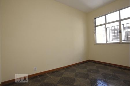 Quarto 2 de apartamento para alugar com 2 quartos, 95m² em Jardim Guanabara, Rio de Janeiro