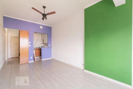 Sala de kitnet/studio para alugar com 1 quarto, 35m² em Centro, Rio de Janeiro