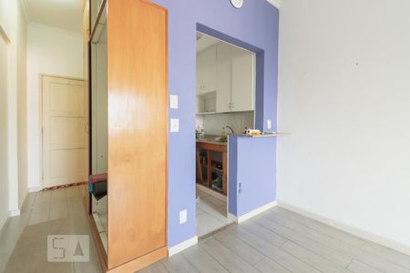 Cozinha de kitnet/studio para alugar com 1 quarto, 35m² em Centro, Rio de Janeiro