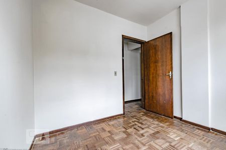 Dormitório 1 de apartamento para alugar com 2 quartos, 75m² em Rebouças, Curitiba