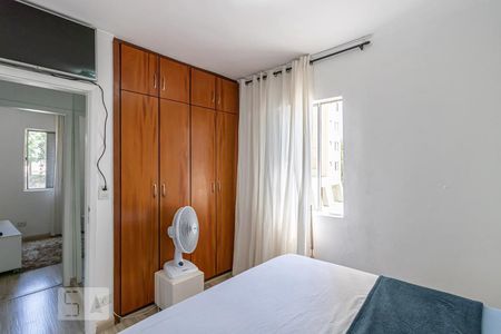 Quarto 1 de apartamento para alugar com 2 quartos, 60m² em Vila Londrina, São Paulo