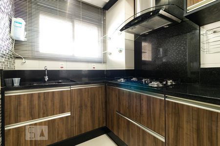 Cozinha de apartamento para alugar com 3 quartos, 87m² em Portão, Curitiba