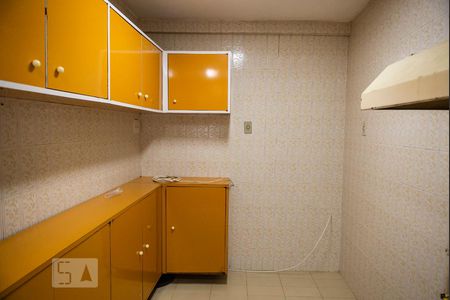Cozinha de apartamento para alugar com 1 quarto, 45m² em Copacabana, Rio de Janeiro