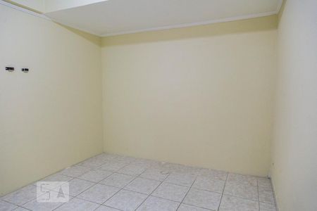 Quarto de casa para alugar com 1 quarto, 100m² em Jardim Fernandes, São Paulo