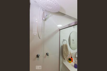 Banheiro Social de apartamento à venda com 2 quartos, 58m² em São Domingos, Niterói