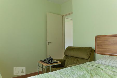 Quarto 2 de apartamento para alugar com 2 quartos, 38m² em Vila Caraguatá, São Paulo