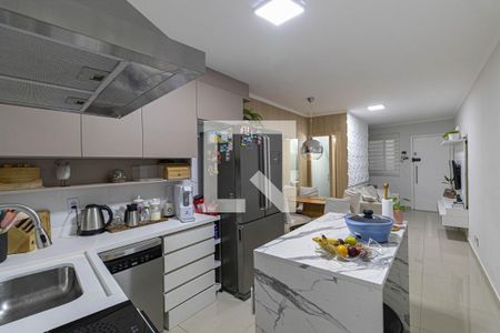 Sala/Cozinha de casa de condomínio à venda com 2 quartos, 72m² em Vila Araguaia, São Paulo