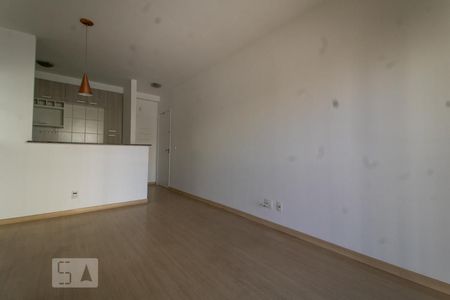 Sala de apartamento para alugar com 3 quartos, 78m² em Jardim Tupanci, Barueri