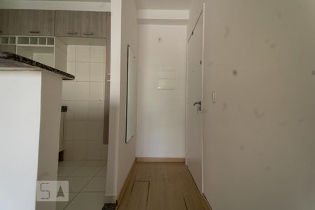 Hall de Entrada de apartamento para alugar com 3 quartos, 78m² em Jardim Tupanci, Barueri