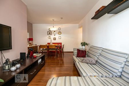 Sala de apartamento para alugar com 2 quartos, 83m² em Indianópolis, São Paulo