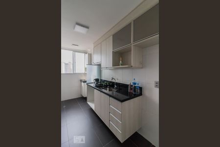 Cozinha de apartamento para alugar com 2 quartos, 49m² em Gopoúva, Guarulhos